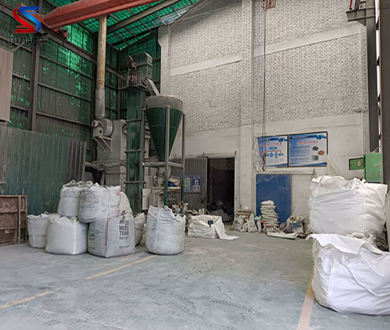 北京順義區(qū)鋁礬土細(xì)粉,鋁酸鈣粉,鋁礬土骨科,高鋁細(xì)粉,鋁礬土熟料,研磨級(jí)鋁礬土,礬土細(xì)粉廠家 北京順義區(qū)鋁礬土細(xì)粉,鋁酸鈣粉,鋁礬土骨科,高鋁細(xì)粉,鋁礬土熟料,研磨級(jí)鋁礬土,礬土細(xì)粉廠家